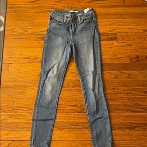 Levi’s high rise jeans